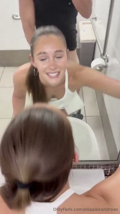 Watch EllaAlexandraXO Sneaky Beach Bathroom Creampie Video Leaked
