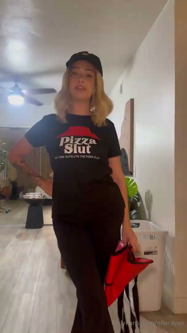 Watch Elle Ray Gets Pounded By A Customer After Delivery Pizza