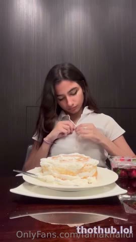 Watch Farha Khalidi Food Play in Kitchen so Hot – Onlyfans video