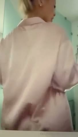 Watch Julia Filippo Solo Nude PPV video Onlyfans is Fucking so Hot