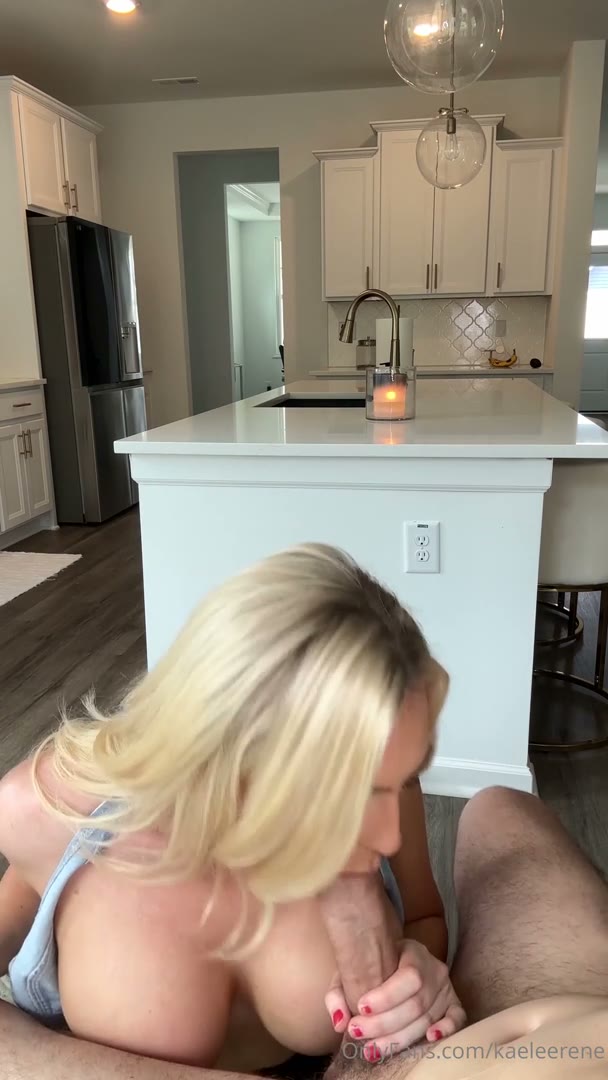 Watch Kaeleerene Onlyfans Gets Banged By Her Boyfriend In The Kitchen
