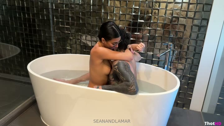 Watch Lamar Chairez Bathtub Sex