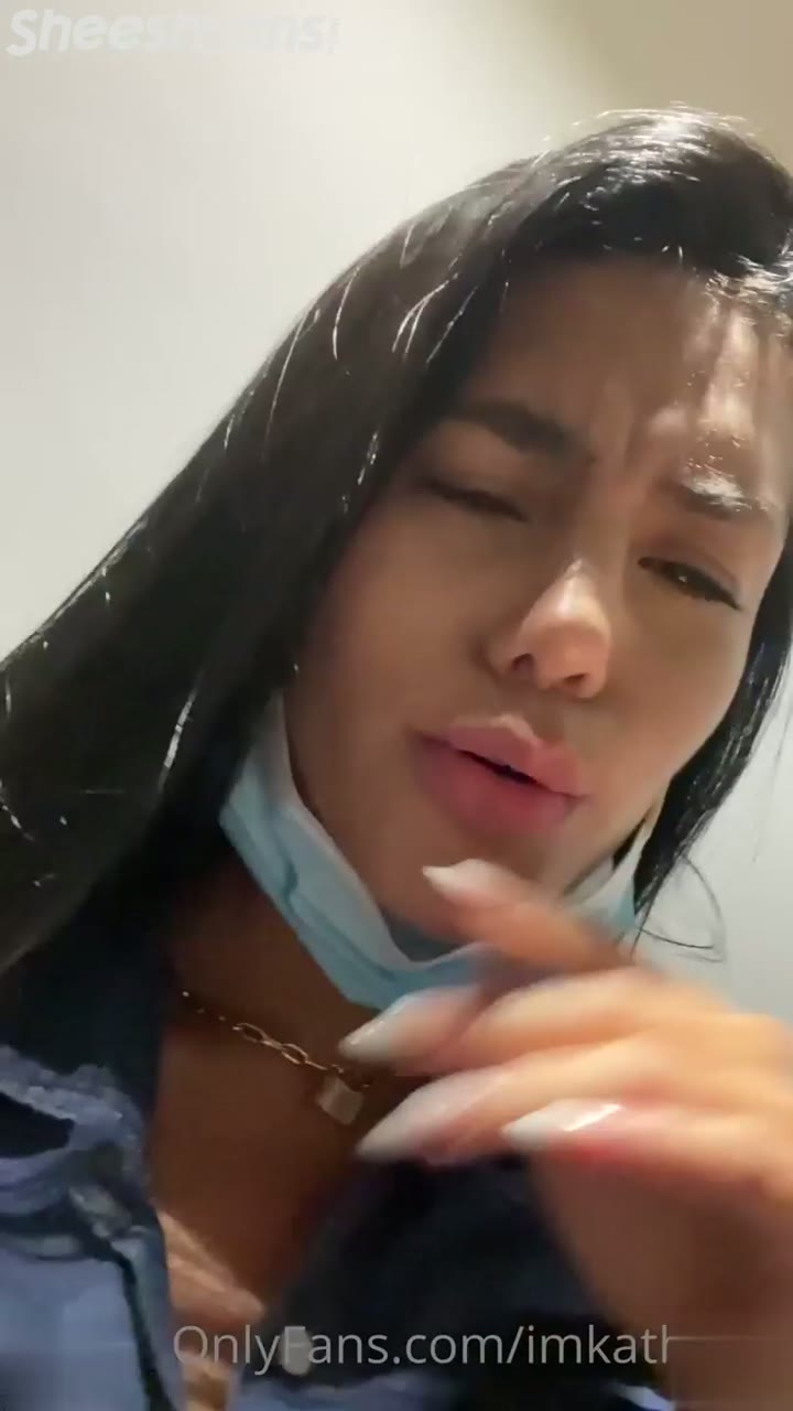 Watch Maria Alejandra Quintero Pleasures Herself In Hiding