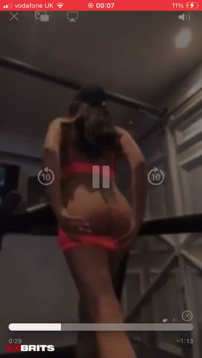 Watch Marnie Simpson Gym play