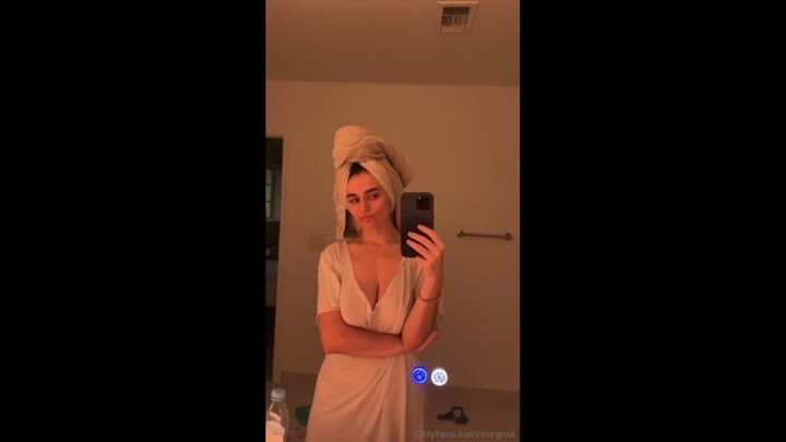 Watch Megan Guthrie Mirror Tits Tease Video Leaked