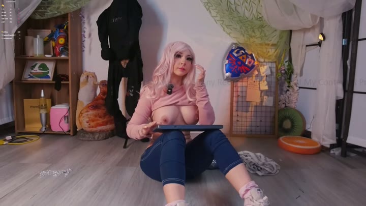 Watch Mollyflwers in HD Cosplay Big Tits and Big Ass Undressing Fun!