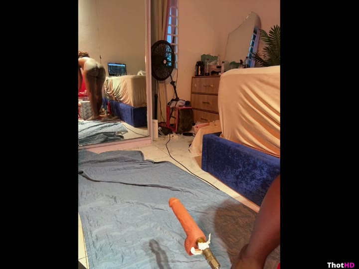 Watch Nottynadiaa Nude Ass