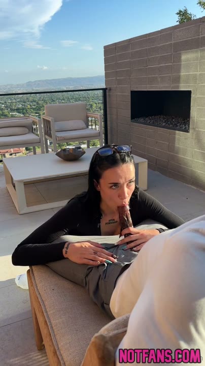 Watch Queenkalinxxx Outdoor Balcony Blowjob