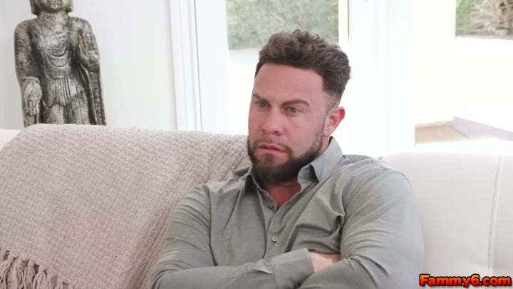Watch Summers Secret Stepbrother Seth Gives Her The Facial She Craves