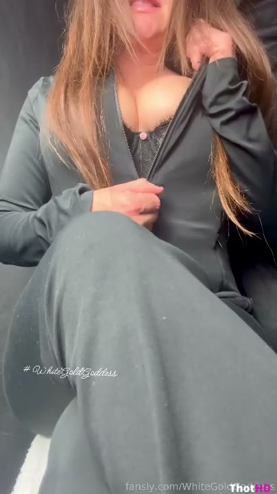 Watch WhiteGoldGoddess Breast Tease Leak