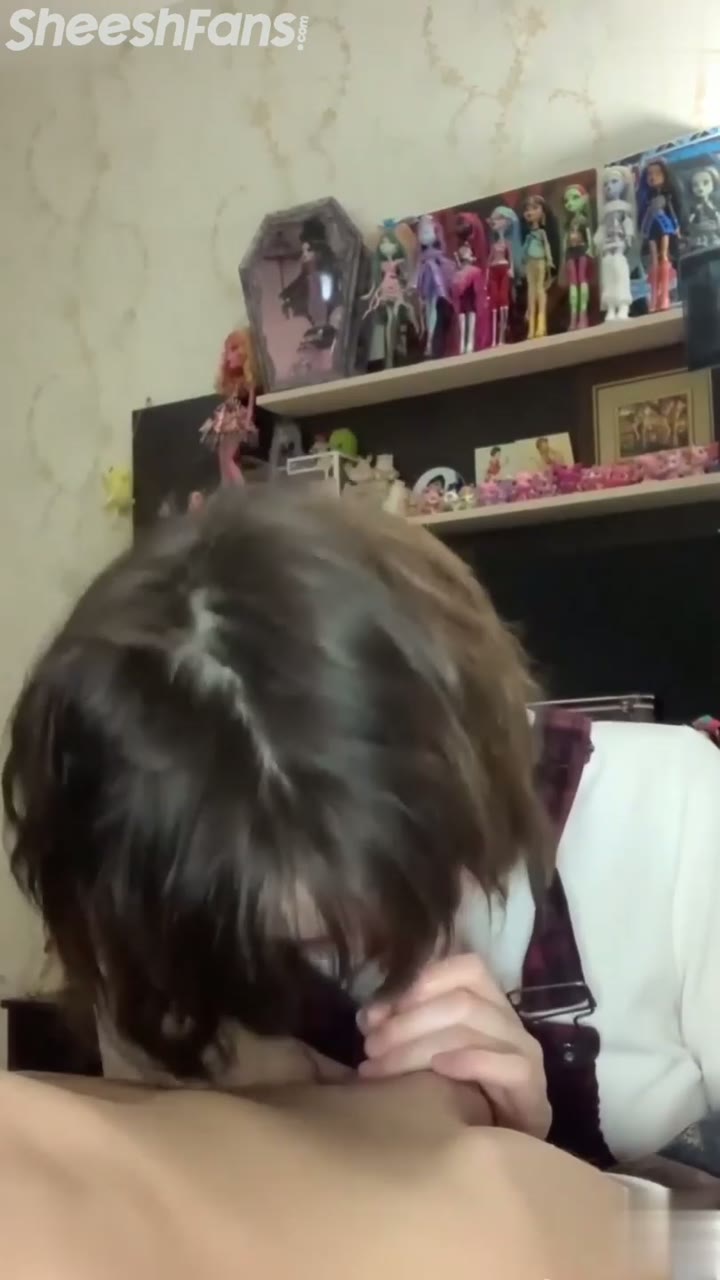 Watch YourSmallDoll Takes A Facial After Deepthroating